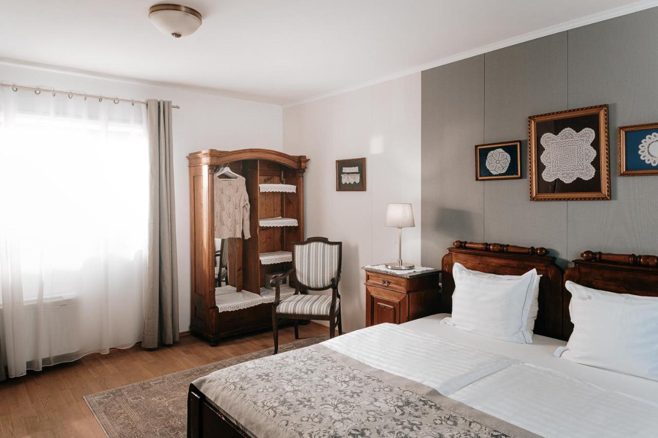 Kosbor Panzio Bed & Breakfast Magyarszombatfa Exterior foto