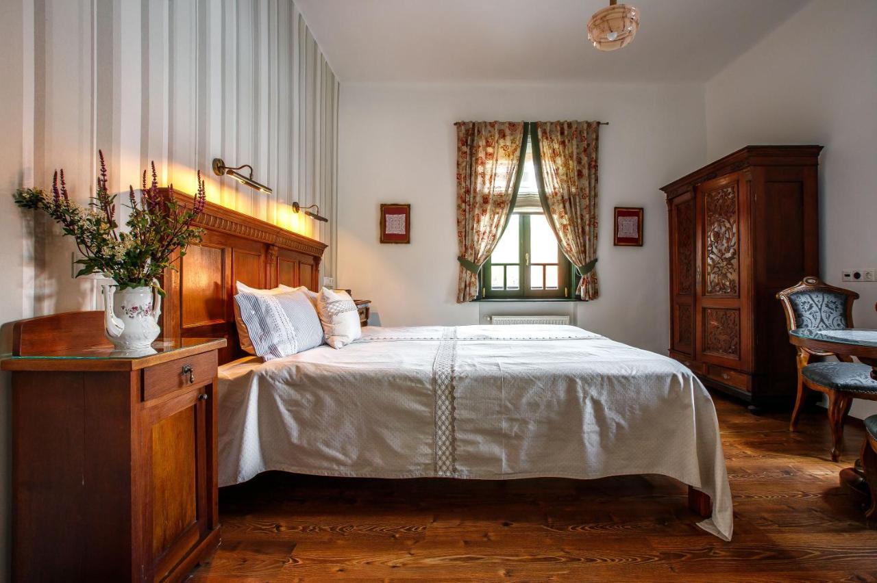 Kosbor Panzio Bed & Breakfast Magyarszombatfa Exterior foto