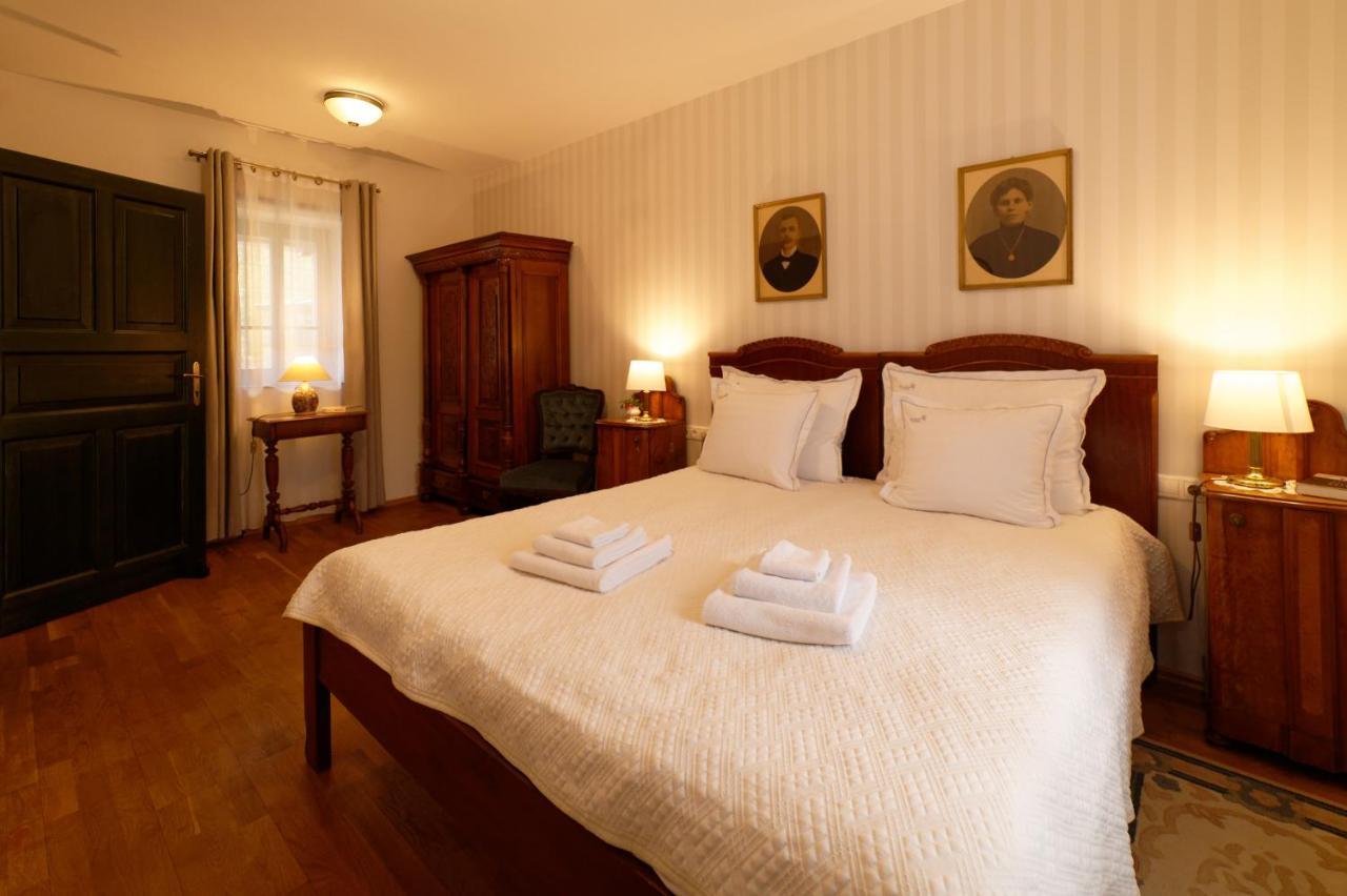 Kosbor Panzio Bed & Breakfast Magyarszombatfa Exterior foto