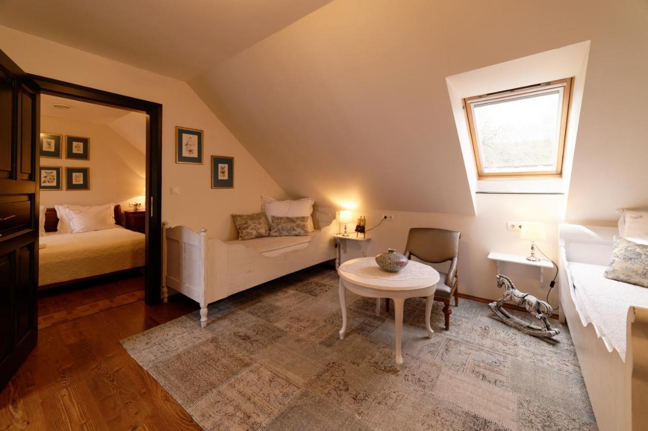 Kosbor Panzio Bed & Breakfast Magyarszombatfa Exterior foto
