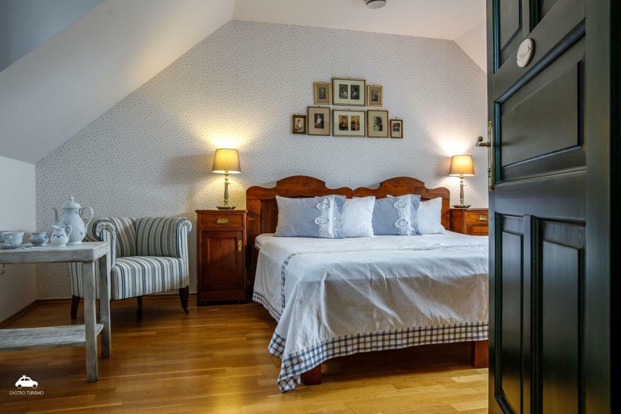 Kosbor Panzio Bed & Breakfast Magyarszombatfa Exterior foto