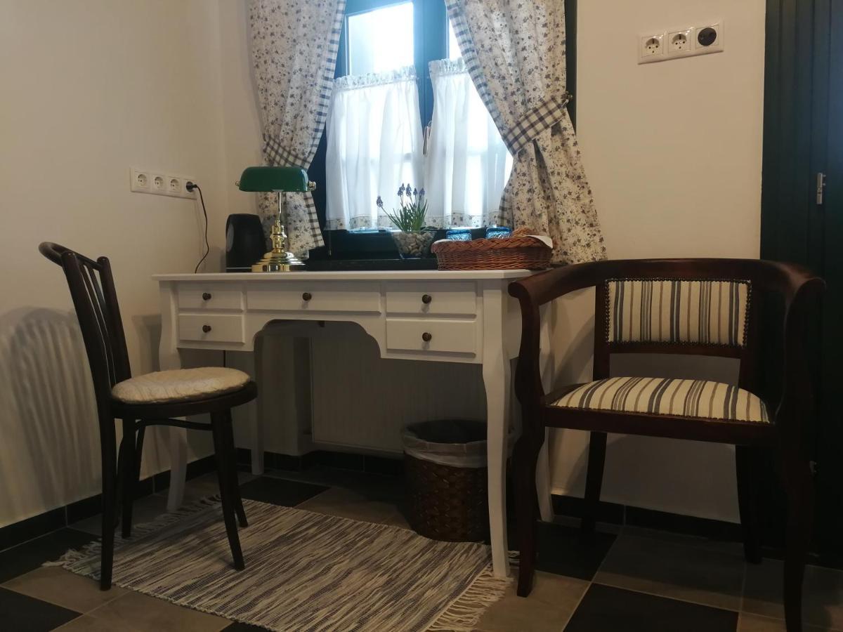 Kosbor Panzio Bed & Breakfast Magyarszombatfa Exterior foto